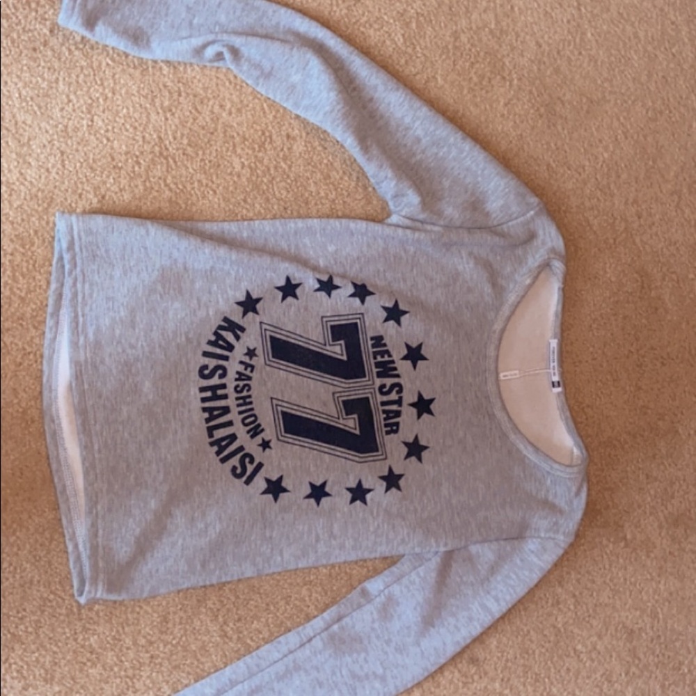 Longe sleeve sweater